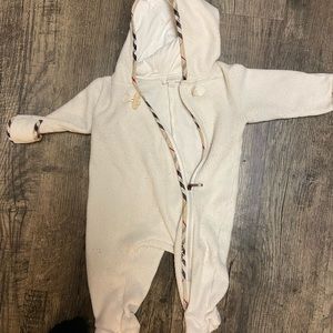 Burberry snow outfit!